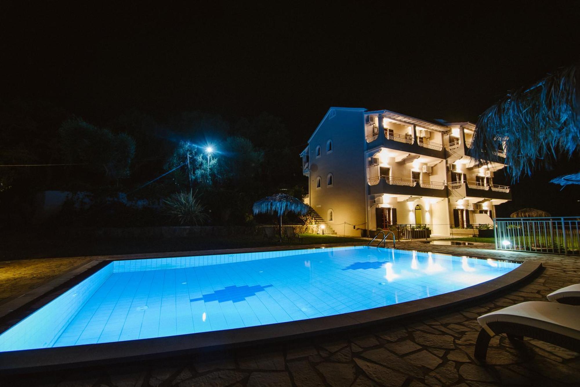 Giorgos Apartments Dassia  Exterior foto